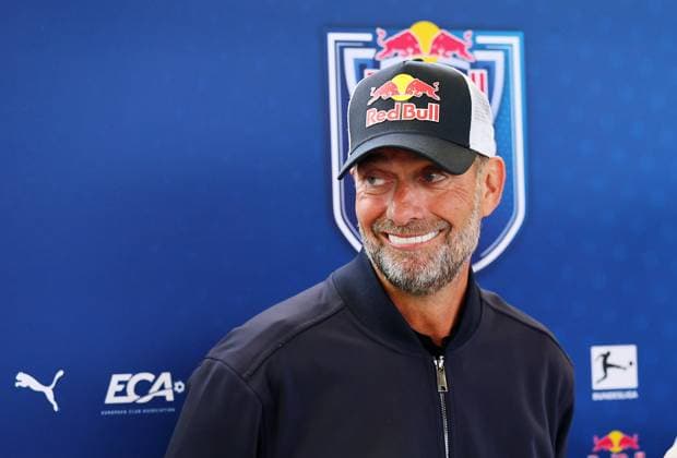 Sport Bilder des Tages RED BULL Wings Cup Fussball Turnier Leipzig, 24.04.2025, RB Leipzig Trainingszentrum Fußball Akademie , RED BULL Wings Cup - Internationales Nachwuchs Fussballturnier , Im Bild: Jürgen Klopp ( Head of Global Soccer, Red Bull) , Nur zur redaktionellen Nutzung. Only editorial use. ,