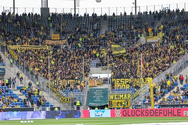 Fanblock BVB Dortmund , Deutschland, Fussball, 1. Bundesliga, 31.Spieltag, 2024 2025, TSG Hoffenheim vs. Borussia Dortmund, 26.04.2025, PreZero Arena, Sinsheim, Deutschland DFL REGULATIONS PROHIBIT ANY USE OF PHOTOGRAPHS AS IMAGE SEQUENCES AND OR QUASI-VIDEO. Sinsheim PreZero Arena Baden-Württemberg Deutschland Copyright: xGrantxHubbsx