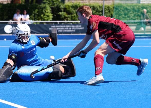 BAU 10.05.2025, Deutschland, Ludwigsburg, Hockey 2. Bundesliga, HTC Stuttgarter Kickers vs. HC Ludwigsburg, v.l. Ole Steinbrinck (HTC), Lasse Fischer (HCL)