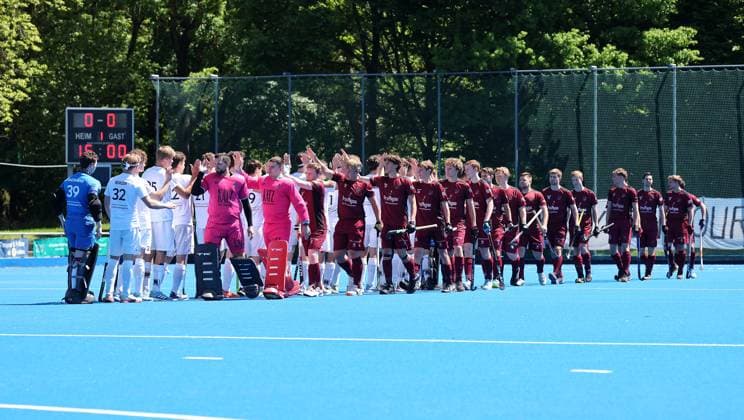 BAU 10.05.2025, Deutschland, Ludwigsburg, Hockey 2. Bundesliga, HTC Stuttgarter Kickers vs. HC Ludwigsburg, v.l. (HCL)