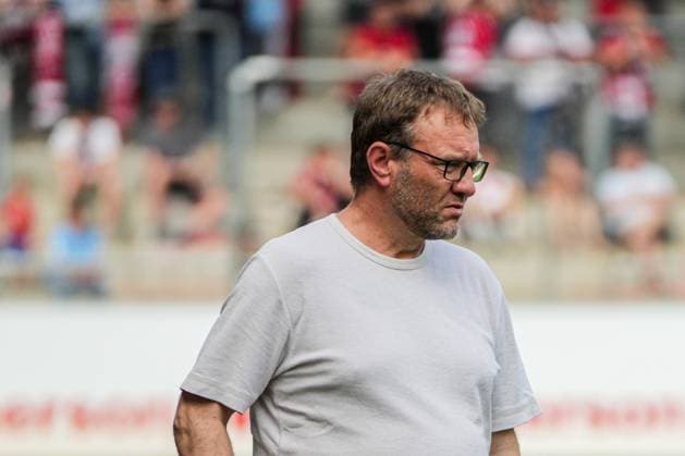 Google Pixel Frauen-Bundesliga: SC Freiburg vs. SV Werder Bremen, 11.05.2025 Thomas Horsch (SV Werder Bremen Trainer) Google Pixel Frauen-Bundesliga: SC Freiburg vs. SV Werder Bremen, Dreisamstadion, Sonntag 11.05.2025 DFB DFL REGULATIONS PROHIBIT ANY USE OF PHOTOGRAPHS AS IMAGE SEQUENCES AND OR QUASI-VIDEO. Copyright: xBEAUTIFULxSPORTS Boscox