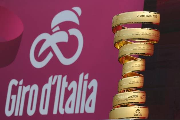 Giro d Italia 2025 UCI Cycling race - Stage 17 Pierre Teyssot MAXPPP ; 17th stage of the 108th Giro d Italia cycling race, 155kms from San Michele all Adige to Bormio in Italy, on May 28, 2025. Trophy presentation Pierre Teyssot Maxppp San Michele all Adige Trentino Italy  Copyright: xMAXPPPxPierrexTeyssotx TEP61311 TEP61311