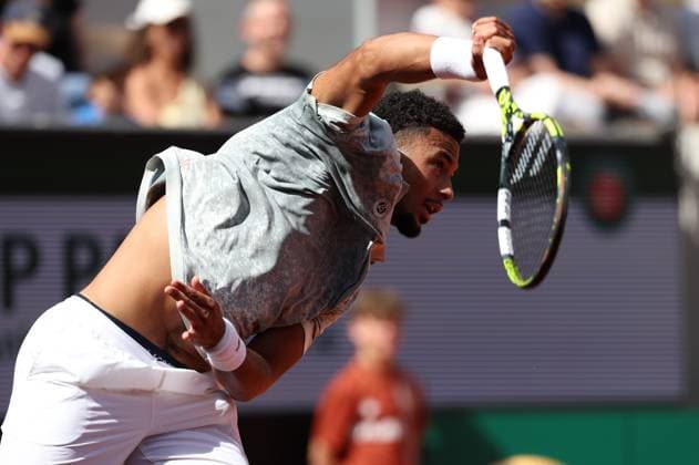 ROLAND GARROS 2025 Thierry Larret MAXPPP - PARIS (75) 29 05 2025 Thierry Larret Maxppp. Tennis. Roland Garros 2025. Internationaux de France de tennis. Stade Roland Garros, Paris (75). Le 29 mai. Court Suzanne Lenglen : Jaume MUNAR (ESP) VS Arthur FILS (FRA) PARIS (75) STADE ROLAND GARROS PARIS ILE DE FRANCE FRANCE  Copyright: xMAXPPPxThierryxLarretx TLR202505293363 TLR202505293363