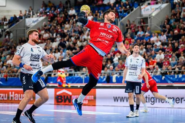 Bilder des Jahres 2025, Sport 05 Mai Bietigheim: HBL - 24 25 - SG BBM Bietigheim - SG Flensburg-Handewitt Jonathan Fischer (Bietigheim) Bietigheim-Bissingen Egetrans Arena Baden-Württemberg Deutschland