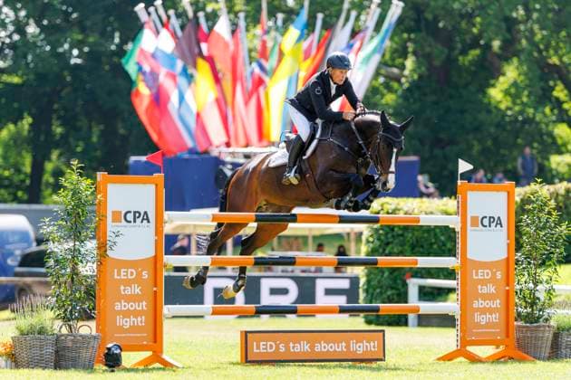Bilder des Jahres 2025, Sport 05 Mai Sport Bilder des Tages HAMBURG - Al Shira aa 94. Deutsches Spring- und Dressur DERBY 2025, HAMBURG - Al Shira aa 94. Deutsches Spring- und Dressur DERBY 2025 BENGTSSON Rolf-Goeran (SWE), Caillan CSI4* Grand Prix - Int. jumping competition with jump-off (1,50m) Prize of CPA Lichtkonzept GmbH & Co.KG Hamburg, Jenischpark, Derby Park Klein Flottbek 31. May 2025 -