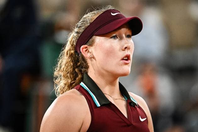 June 4, 2025, Paris, France, France: Mirra ANDREEVA of Russia during the eleventh day of Roland-Garros 2025, French Open 2025, Grand Slam tennis tournament at Roland-Garros Stadium on June 04, 2025 in Paris, France. Paris France - ZUMAm308 20250604_zsp_m308_028 Copyright: xMatthieuxMirvillex