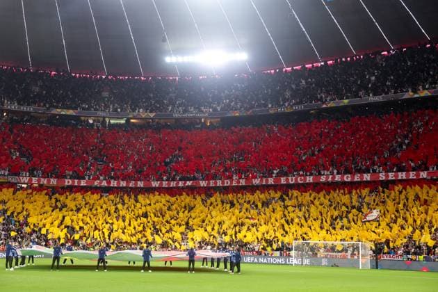 UEFA Nations League Halbfinale - 24 25 - Deutschland - Portugal am 04.06.2025 in der Allianz Arena in München Fans der deutschen Nationalmannschaft mit einer Choreografie zu Spielbeginn.