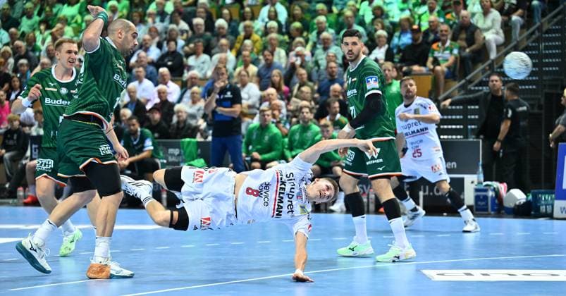 Bilder des Jahres 2025, Sport 06 Juni Sport Themen der Woche KW23 Sport Bilder des Tages 08.06.2025 - Handball - 1. Bundesliga DAIKIN HBL - Saison 2024 2025 - 34. Spieltag: HSG Wetzlar - HC Erlangen Metropolregion Nürnberg HCE - - xwoxzix - Vladimir Vranjes (14, HSG Wetzlar) Sander Andreassen Overjordet ( 8, HC Erlangen HCE )