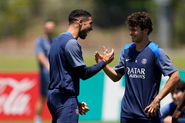 Paris Saint-Germain FC Training Session And press conference, PK, Pressekonferenz - FIFA Club World Cup 2025 Achraf Hakimi right-back of PSG and Morocco and Joao Neves defensive midfield of PSG and Portugal during the training session ahead of their FIFA Club World Cup 2025 group B match between Paris Saint-Germain FC and Club Atletico de Madrid at Rose Bowl Stadium on June 14, 2025 in Pasadena, California. Pasadena California United States  Copyright: xJosexBretonx originalFilename:bretonhernandez-parissai250614_np3Fq
