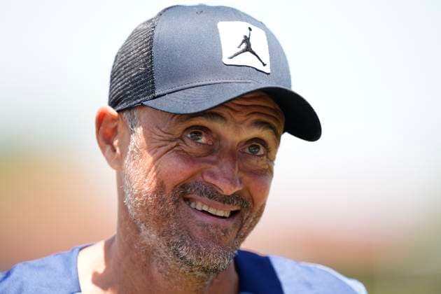 Paris Saint-Germain FC Training Session And press conference, PK, Pressekonferenz - FIFA Club World Cup 2025 Luis Enrique head coach of PSG during the press conference ahead of their FIFA Club World Cup 2025 group B match between Paris Saint-Germain FC and Club Atletico de Madrid at Rose Bowl Stadium on June 14, 2025 in Pasadena, California. Pasadena California United States  Copyright: xJosexBretonx originalFilename:bretonhernandez-parissai250614_npNR6