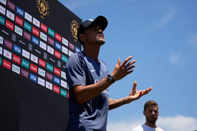 Paris Saint-Germain FC Training Session And press conference, PK, Pressekonferenz - FIFA Club World Cup 2025 Luis Enrique head coach of PSG during the press conference ahead of their FIFA Club World Cup 2025 group B match between Paris Saint-Germain FC and Club Atletico de Madrid at Rose Bowl Stadium on June 14, 2025 in Pasadena, California. Pasadena California United States  Copyright: xJosexBretonx originalFilename:bretonhernandez-parissai250614_np0VY