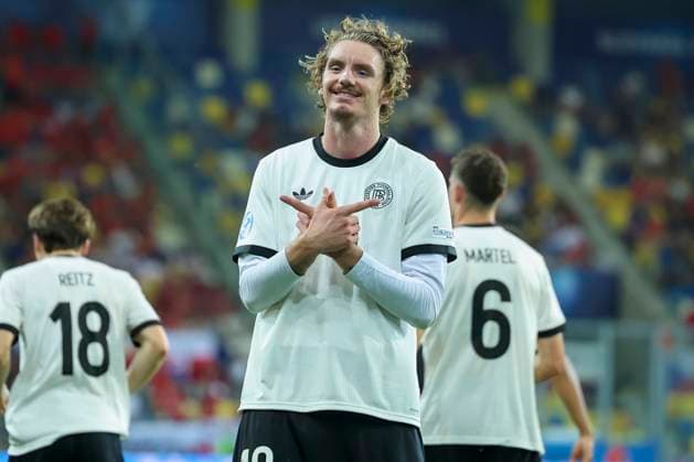 Bilder des Jahres 2025, Sport 06 Juni Sport Themen der Woche KW24 Sport Bilder des Tages Nick Woltemade (Germany) bejubelt seinen Treffer zum 0:3, UEFA European Under-21 Championship 2025 Group Stage, Czechia v Germany, MOL Arà na am 15. June 2025 in Dunajska Streda, Slowakei. (Foto von Marco Steinbrenner DeFodi Images) Nick Woltemade (Germany) celebrates after scoring his teams third goal, UEFA European Under-21 Championship 2025 Group Stage, Czechia v Germany, MOL Arà na, June 15, 2025 in Dunajska Streda, Slovakia. (Photo by Marco Steinbrenner DeFodi Images)