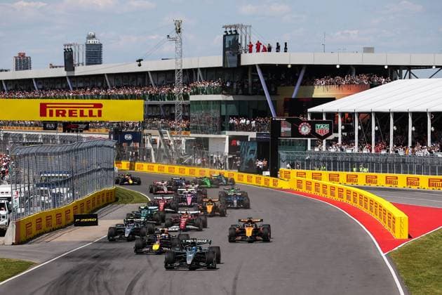 F1 - CANADIAN GRAND PRIX 2025 Start of the race, 63 RUSSELL George (gbr), Mercedes AMG F1 Team W16, action leads the group during the Formula 1 Pirelli Grand Prix du Canada 2025, 10th round of the 2025 FIA Formula One World Championship, WM, Weltmeisterschaft from June 14 to 16, 2025 on the Circuit Gilles Villeneuve, in MontrÃ al, Canada - MontrÃ alCanada  Copyright: xEricxAlonsox
