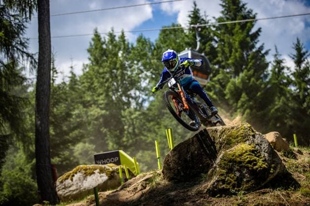 Bilder des Jahres 2025, Sport 06 Juni Sport Themen der Woche KW25 Sport Bilder des Tages Whoop Mountainbike Downhill Worldcup Val di Sole JEWETT Dane * at Whoop Mountainbike Downhill Worldcup Val di Sole, 19.06.2025,in , Foto: Sebastian Sternemann