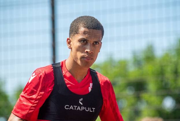 Fussball, Herren, Saison 2025 26, 3. Liga, FC Energie Cottbus, Trainingsauftakt, Nyamekye Awortwie-Grant (Energie Cottbus), 22.06. 2025, Copyright: xSebastianxRäppold MatthiasxKochx