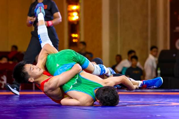 Wrestling U17, U 17 Asian Championships 55kg FS - Umar Rakhimov (TJK) df. Wenlong Li (CHN)