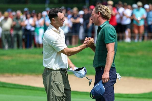 Golf DP World Tour European Tour Tag 2 BMW International Open 2025 am 04.07.2025 im Golf Club Eichenried Martin Kaymer ( Deutschland ), links - Marcel Siem ( Deutschland ), rechts