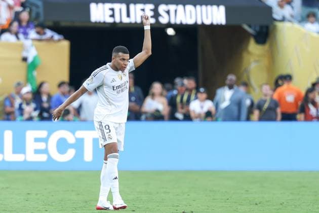 Real Madrid and Borussia Dortmund at the 2025 FIFA Club World Cup Kylian MbappÃ of Real Madrid during a match against Borussia Dortmund, a game valid for the quarter-finals of the 2025 FIFA Club World Cup at Metlife Stadium in East Hartford in the United States this Saturday, July 5. East Hartford MetLife NJ United States Copyright: xWILLIAMxVOLCOVx