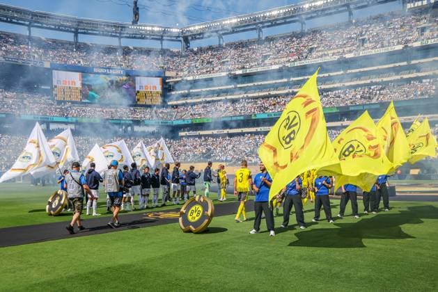 Real Madrid and Borussia Dortmund at the 2025 FIFA Club World Cup Real Madrid during a match against Borussia Dortmund, a game valid for the quarter-finals of the 2025 FIFA Club World Cup at Metlife Stadium in East Hartford in the United States this Saturday, July 5. East Hartford MetLife NJ United States Copyright: xWILLIAMxVOLCOVx