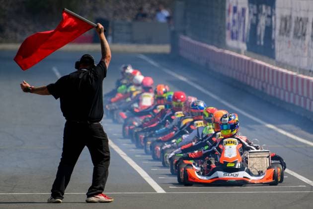 Sport Bilder des Tages Startaufstellung der Klasse KZ2, Maximilian Schleimer (GER) CPB re., vorn. GER, Motorsport, Kart, FIA Karting European Championship, EM, Europameisterschaft Qualifying Heat KZ2, 19.07.2025 GER, Motorsport, Kart, FIA Karting European Championship, Qualifying Heat KZ2, 19.07.2025 Muelsen Copyright: xEibner-Pressefoto BertxHarzerx EP_BHR
