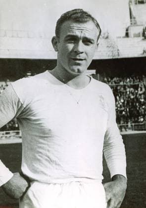 Fussball Spanien U.B.z. Nationalspieler di Stefano (Real Madrid). 16.10.1953