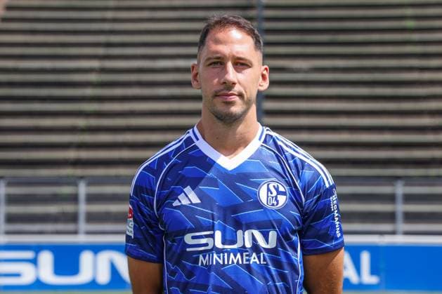 24.07.2025, Fussball, 2. Bundesliga, Saison 2025 2026, FC Schalke 04, Nikola Katic (FC Schalke 04) Gelsenkirchen Parkstadion NRW Deutschland xRHR-FOTO TRx Copyright: TimxRehbein RHR-FOTOx RHR-FOTO TR