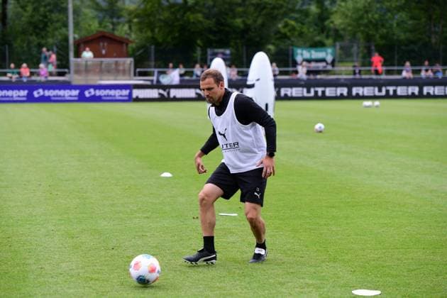 25.07.2025; Rottach-Egern; Fussball, Herren, Saison 2025 2026, Trainingslager Borussia Moenchengladbach Tony Jantschke (Assistenztrainer Gladbach) mischt immer noch mit DFL regulations prohibit any use of photographs as image sequences and or quasi-video. Stadion Am Birkenmoos Bayern Deutschland