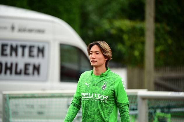 25.07.2025; Rottach-Egern; Fussball, Herren, Saison 2025 2026, Trainingslager Borussia Moenchengladbach Ko Itakura (Gladbach) DFL regulations prohibit any use of photographs as image sequences and or quasi-video. Stadion Am Birkenmoos Bayern Deutschland