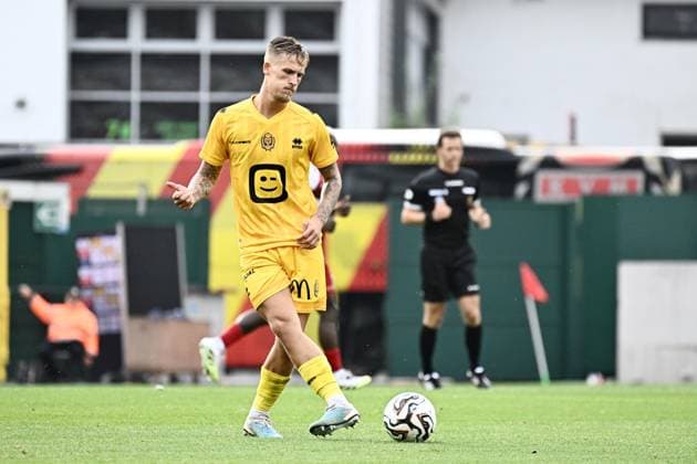 Mechelen s Fredrik Hammar pictured in action during a soccer match between Zulte Waregem and KV Mechelen, Saturday 26 July 2025 in Waregem, on day 1 of the 2025-2026 Jupiler Pro League first division of the Belgian championship. MAARTENxSTRAETEMANS  x130068000x