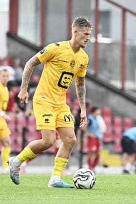 Mechelen s Fredrik Hammar pictured in action during a soccer match between Zulte Waregem and KV Mechelen, Saturday 26 July 2025 in Waregem, on day 1 of the 2025-2026 Jupiler Pro League first division of the Belgian championship. MAARTENxSTRAETEMANS  x130068031x