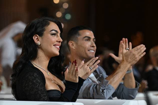 Globe Soccer Awards 2024 DUBAI, UNITED ARAB EMIRATES - DECEMBER 27: Al-Nassr player Cristiano Ronaldo (2nd L) and Georgina Rodriguez (L) attend the Globe Soccer Dubai Awards 2024 as part of the Dubai International Sports Conference 2024 in Dubai, United Arab Emirates (UAE) on December 27, 2024. Dubai United Arab Emirates. Editorial use only. Please get in touch for any other usage.  Copyright: x2025xAnadoluxWaleedxZeinx