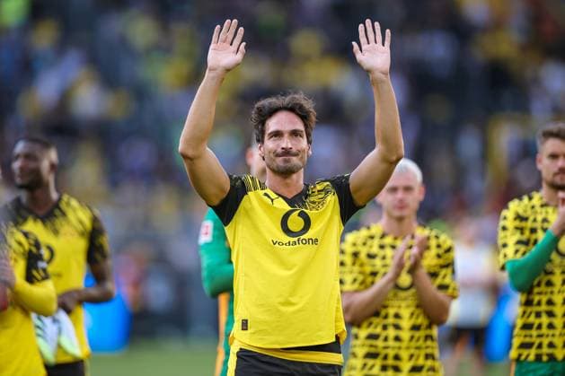 10.08.2025, Fußball, Borussia Dortmund - Juventus Turin, Testspiel, Signal Iduna Park, Saison 2025 2026: Verabschiedung Abschied Abschiedsspiel Mats Hummels (ehem. BVB Spieler) DFB regulations prohibit any use of photographs as image sequences and or quasi-video. Nordrhein-Westfalen Deutschland