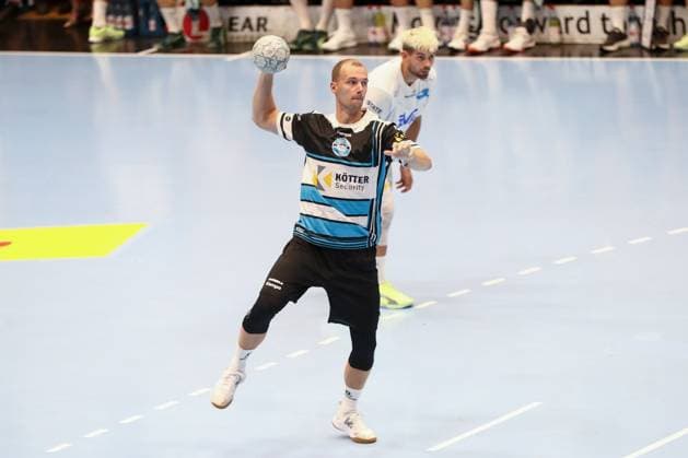 15.08.2025, xgox, Handball, Wartburg Cup, ThSV Eisenach - Skanderborg Handbold emspor v.l. Philipp Meyer (Eisenach, 27) wirft Tor, Torschuetze, erzielt Tor, Treffer, scores the goal Eisenach
