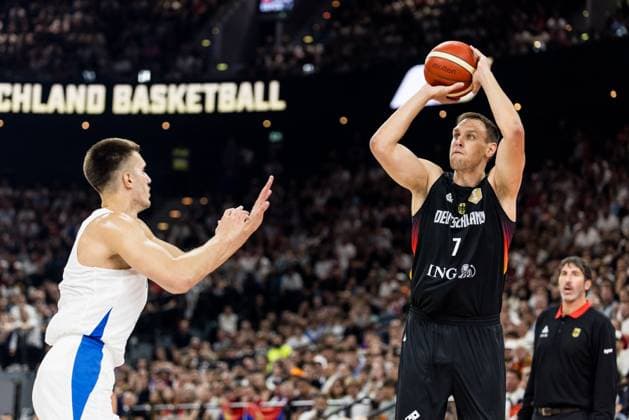 Turkish Airlines Supercup: Deutschland - Serbien; 16.08.2025 Johannes Voigtmann (Deutschland, 7) im Wurf Turkish Airlines Supercup: Finale Deutschland - Serbien, München, SAP Garden am 16.08.2025 Copyright: xBEAUTIFULxSPORTS Wunderlx