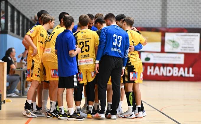 19.08.2025 - Handball - Saison 2025 2026 - Testspiel - Freundschaftsspiel : HC Erlangen HCE - Bregenz Handball - - xwoxzix - Teamkreis Mannschaft Team Bregenz