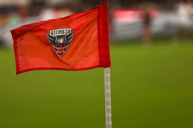 August 23, 2025, Washington Dc, District Of Columbia, USA: Washington, D.C.: A DC United flag sits in the corner of the pitch during an MLS, Fussball Herren, USA game on Saturday, August 23rd, 2025 at Audi Field. The DC United and Inter Miami CF played to a 1-1 draw. Washington Dc USA - ZUMAp258 20250823_znp_p258_017 Copyright: xStevexPrakopex