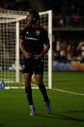 August 23, 2025, Washington Dc, District Of Columbia, USA: Washington, D.C.: D.C. United forward Jacob Murrell (17) celebrates a goal which was eventually called back during an MLS, Fussball Herren, USA game on Saturday, August 23rd, 2025 at Audi Field. The DC United and Inter Miami CF played to a 1-1 draw. Washington Dc USA - ZUMAp258 20250823_znp_p258_033 Copyright: xStevexPrakopex