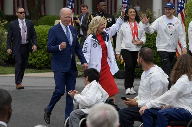 May 4, 2022, Washington, DC, United States: President Joe Biden and First Lady Jill Biden arrives to hold a special event to Welcome Team USA to White House at South Lawn White House in Washington DC, USA Copyright: xLeninxNollyx