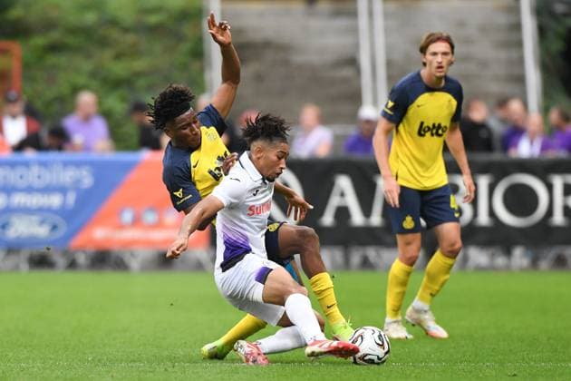 Union s Kevin Rodriguez and Anderlecht s Nathan Saliba pictured in action during a soccer match between Royale Union Saint-Gilloise and RSC Anderlecht, Sunday 31 August 2025 in Brussels, on day 6 of the 2025-2026 Jupiler Pro League first division of the Belgian championship. JILLxDELSAUX  x132963482x