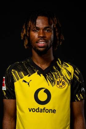 Borussia Dortmund; 1. BL, Porträttermin 2025 2026 Borussia Dortmund; 1. BL, Porträttermin 2025 2026 Carney Chukwuemeka; Borussia Dortmund; 1. BL, Porträttermin 2025 2026 Foto: Borussia Dortmund Hendrik Deckers via Revierfoto Dortmund Trainingsgelände Hohenbuschei Nordrhein-Westfalen Deutschland