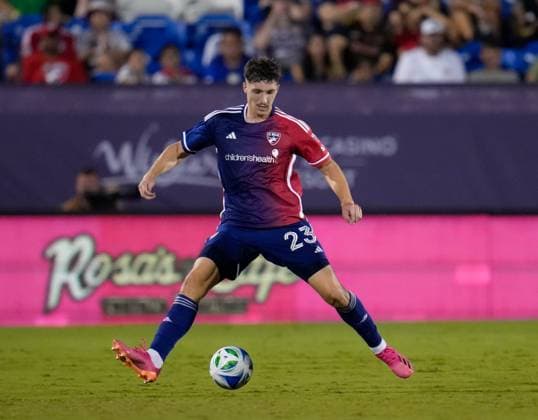 September 13, 2025, Frisco, Texas, USA: FC Dallas forward LOGAN FARRINGTON (23) during a Major League Soccer match between FC Dallas and Austin FC on September 13, 2025, in Frisco, Texas. FC Dallas won, 2-0. Frisco USA - ZUMAc201 20250913_zap_c201_092 Copyright: xScottxColemanx