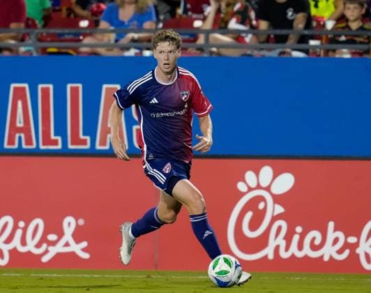September 13, 2025, Frisco, Texas, USA: FC Dallas midfielder CHRISTIAN CAPPIS (12) moves the ball during a Major League Soccer match between FC Dallas and Austin FC on September 13, 2025, in Frisco, Texas. FC Dallas won, 2-0. Frisco USA - ZUMAc201 20250913_zap_c201_095 Copyright: xScottxColemanx
