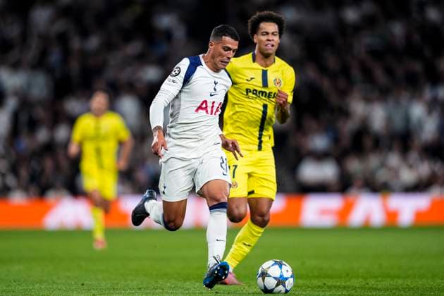 September 16, 2025, London, London, England: Pedro Porro of Tottenham Hotspur in action during the UEFA Champions League 2025 26 League Phase MD1 match between Tottenham Hotspur and Villarreal CF at Tottenham Hotspur Stadium on September 16, 2025, in London, England. London England - ZUMAa181 20250916_zaa_a181_193 Copyright: xDennisxAgyemanx