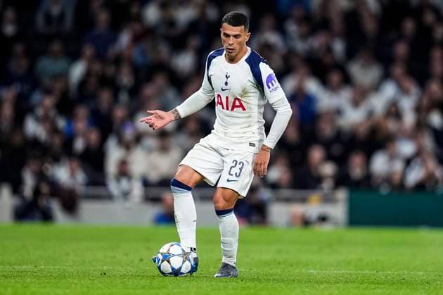 September 16, 2025, London, London, England: Pedro Porro of Tottenham Hotspur controls the ball during the UEFA Champions League 2025 26 League Phase MD1 match between Tottenham Hotspur and Villarreal CF at Tottenham Hotspur Stadium on September 16, 2025, in London, England. London England - ZUMAa181 20250916_zaa_a181_265 Copyright: xDennisxAgyemanx