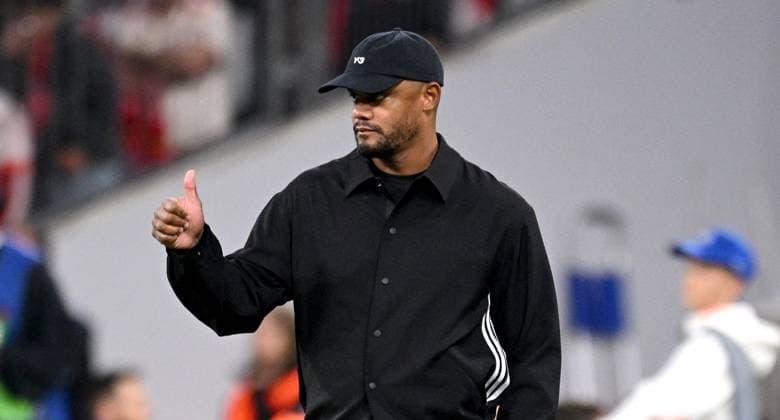 FUSSBALL CHAMPIONS LEAGUE SAISON 2025 2026 Vorrunde 1. Spieltag 17.09.2025 FC Bayern Muenchen - FC Chelsea London Trainer Vincent Kompany (FC Bayern Muenchen)