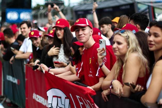F1 - AZERBAIJAN GRAND PRIX 2025 Scuderia Ferrari fans during the 2025 Formula 1 Qatar Airways Azerbaijan Grand Prix, 17th round of the 2025 FIA Formula One World Championship, WM, Weltmeisterschaft from September 19 to 21, 2025 on the Baku City Circuit, in Baku, Azerbaijan - BakuAzerbaijan  Copyright: xEricxAlonsox