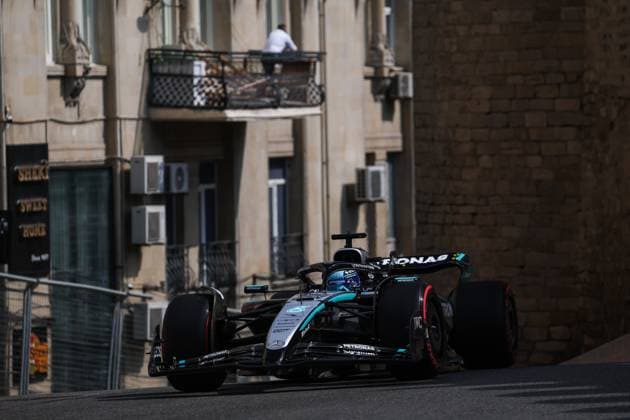 F1 - AZERBAIJAN GRAND PRIX 2025 63 RUSSELL George (gbr), Mercedes AMG F1 Team W16, action during the 2025 Formula 1 Qatar Airways Azerbaijan Grand Prix, 17th round of the 2025 FIA Formula One World Championship, WM, Weltmeisterschaft from September 19 to 21, 2025 on the Baku City Circuit, in Baku, Azerbaijan - BakuAzerbaijan  Copyright: xANTONINxVINCENTx