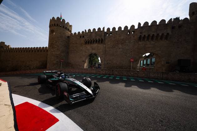 F1 - AZERBAIJAN GRAND PRIX 2025 63 RUSSELL George (gbr), Mercedes AMG F1 Team W16, action during the 2025 Formula 1 Qatar Airways Azerbaijan Grand Prix, 17th round of the 2025 FIA Formula One World Championship, WM, Weltmeisterschaft from September 19 to 21, 2025 on the Baku City Circuit, in Baku, Azerbaijan - BakuAzerbaijan  Copyright: xANTONINxVINCENTx