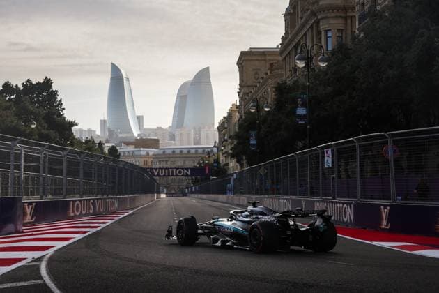 F1 - AZERBAIJAN GRAND PRIX 2025 63 RUSSELL George (gbr), Mercedes AMG F1 Team W16, action during the 2025 Formula 1 Qatar Airways Azerbaijan Grand Prix, 17th round of the 2025 FIA Formula One World Championship, WM, Weltmeisterschaft from September 19 to 21, 2025 on the Baku City Circuit, in Baku, Azerbaijan - BakuAzerbaijan  Copyright: xANTONINxVINCENTx