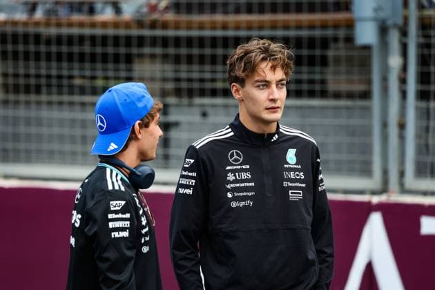 F1 - AZERBAIJAN GRAND PRIX 2025 KIMI ANTONELLI Andrea (ita), Mercedes AMG F1 Team W16, RUSSELL George (gbr), Mercedes AMG F1 Team W16, portrait during the 2025 Formula 1 Qatar Airways Azerbaijan Grand Prix, 17th round of the 2025 FIA Formula One World Championship, WM, Weltmeisterschaft from September 19 to 21, 2025 on the Baku City Circuit, in Baku, Azerbaijan - BakuAzerbaijan  Copyright: xFLORENTxGOODENx